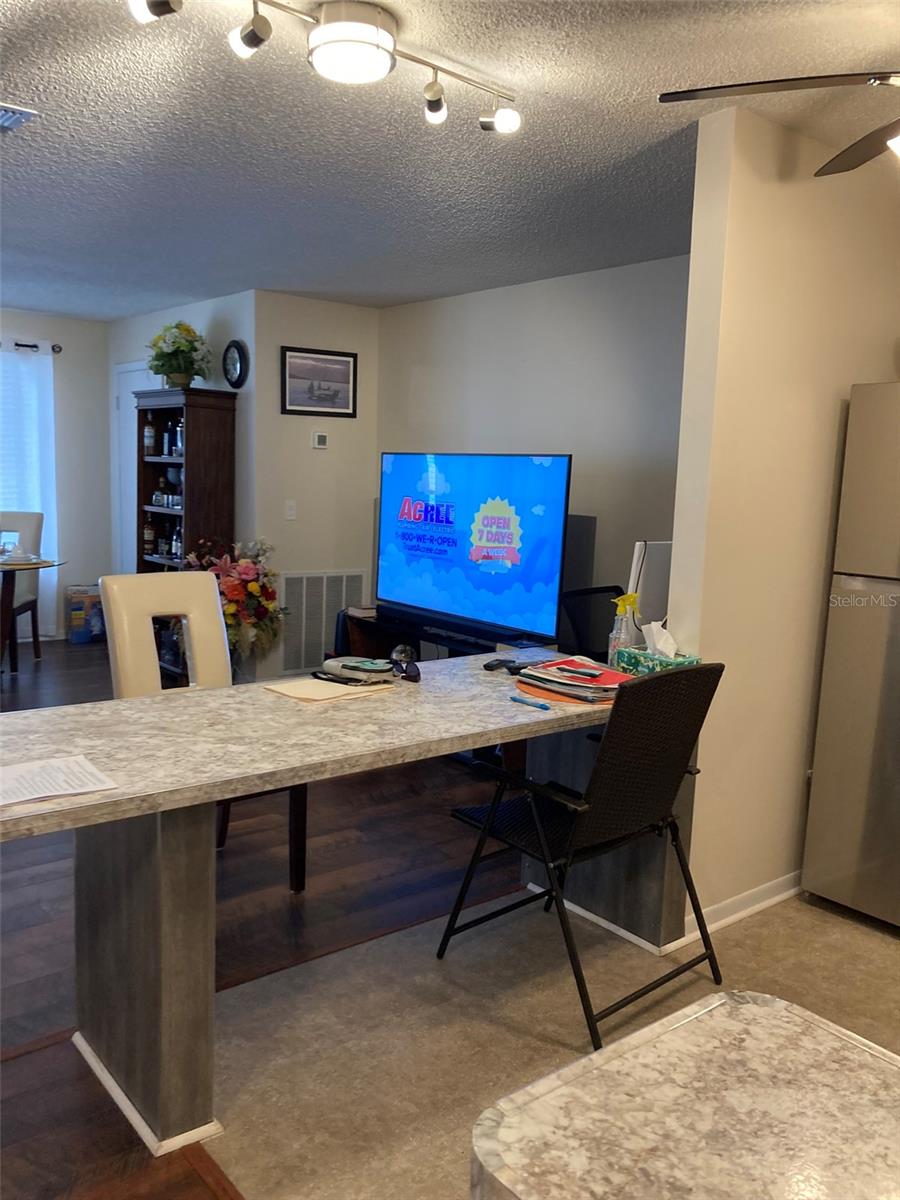 Image 17 of 27 For 5623 80th Street N 308