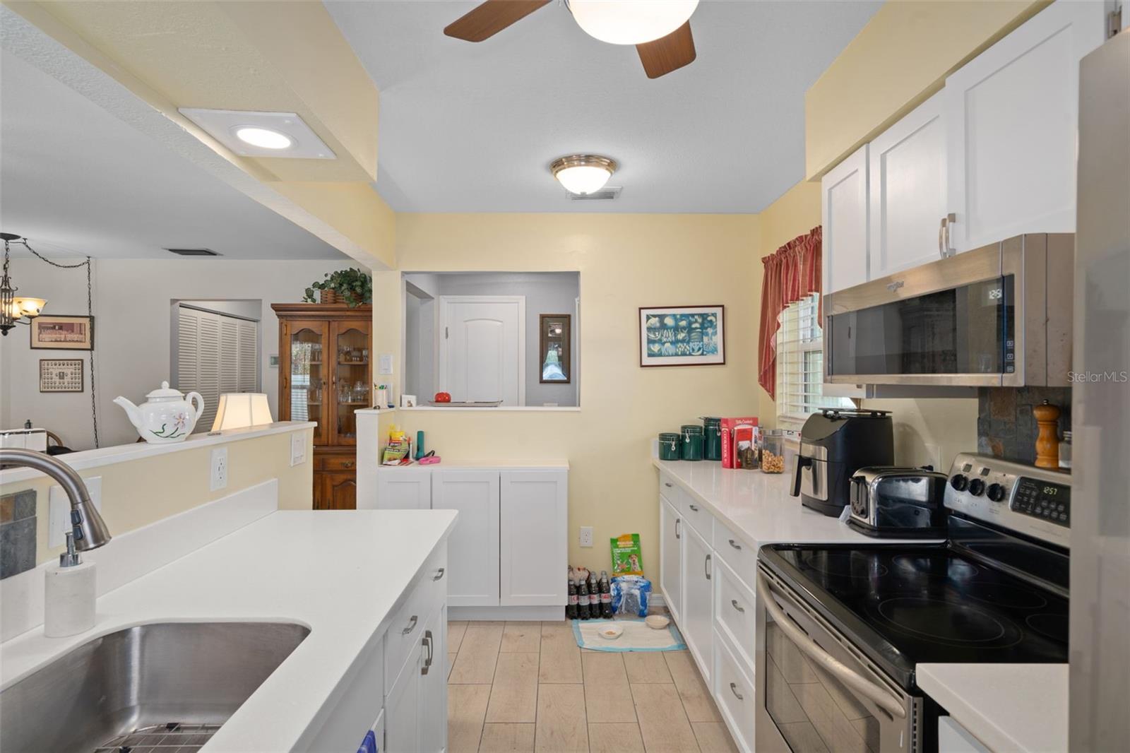 Image 14 of 29 For 24540 Harborview Road D3