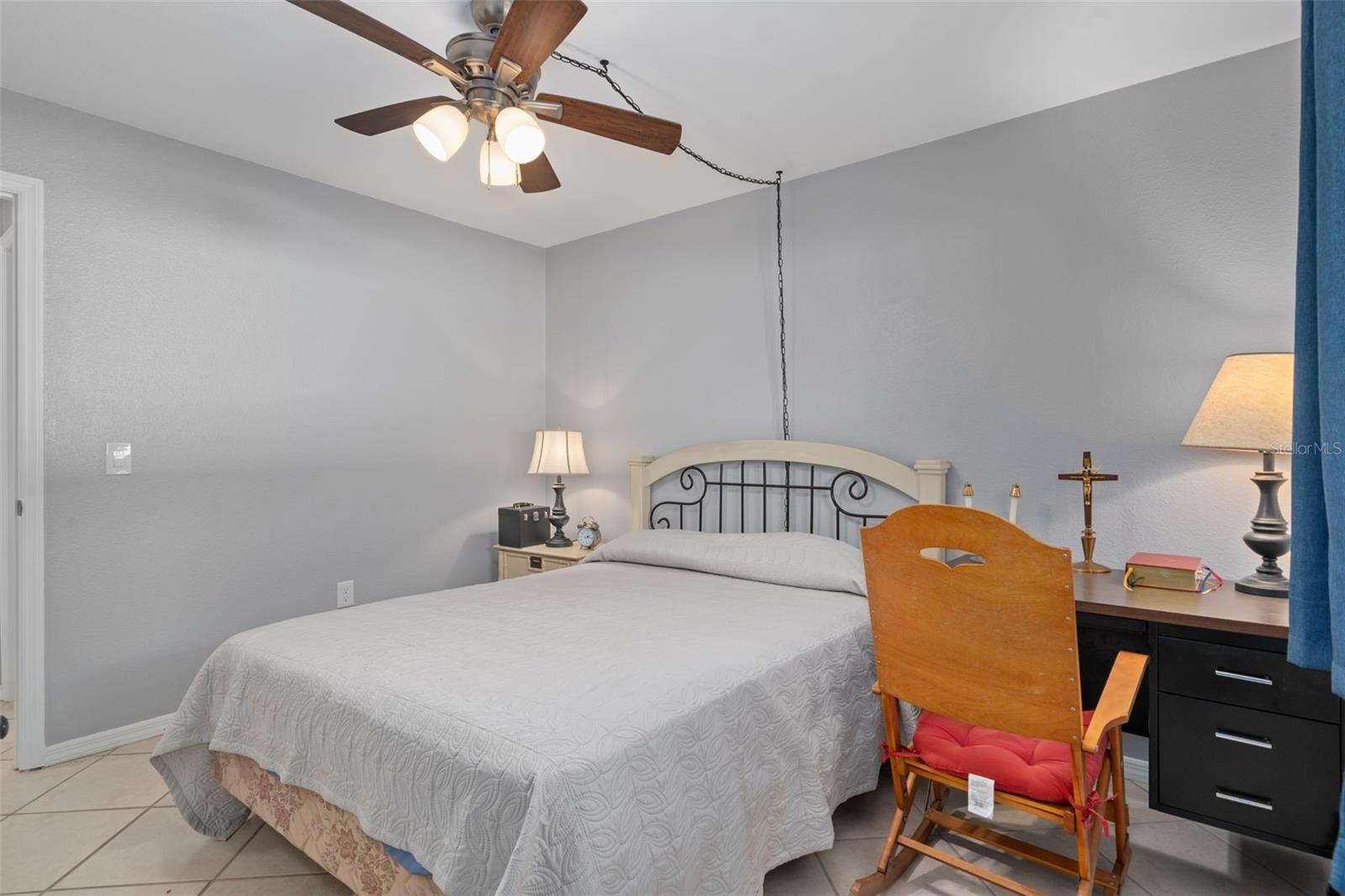 Image 23 of 29 For 24540 Harborview Road D3