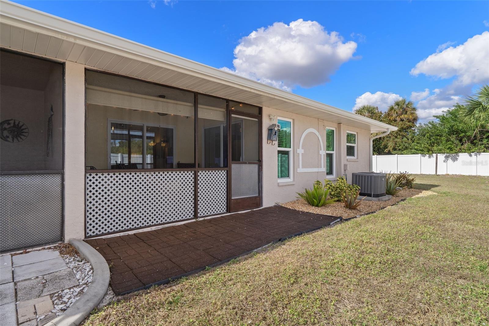 Image 28 of 29 For 24540 Harborview Road D3