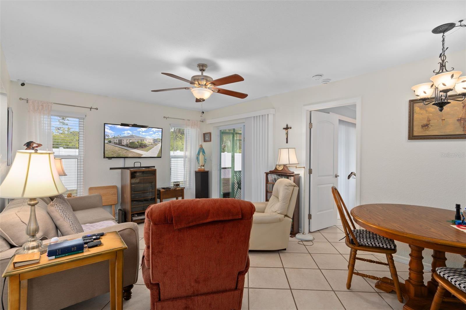 Image 7 of 29 For 24540 Harborview Road D3