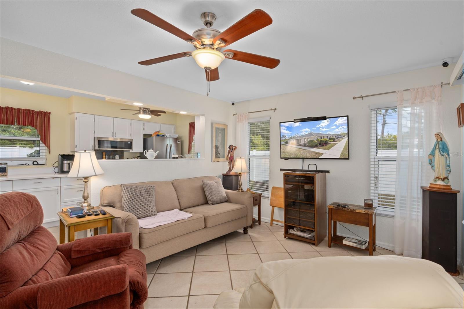 Image 8 of 29 For 24540 Harborview Road D3