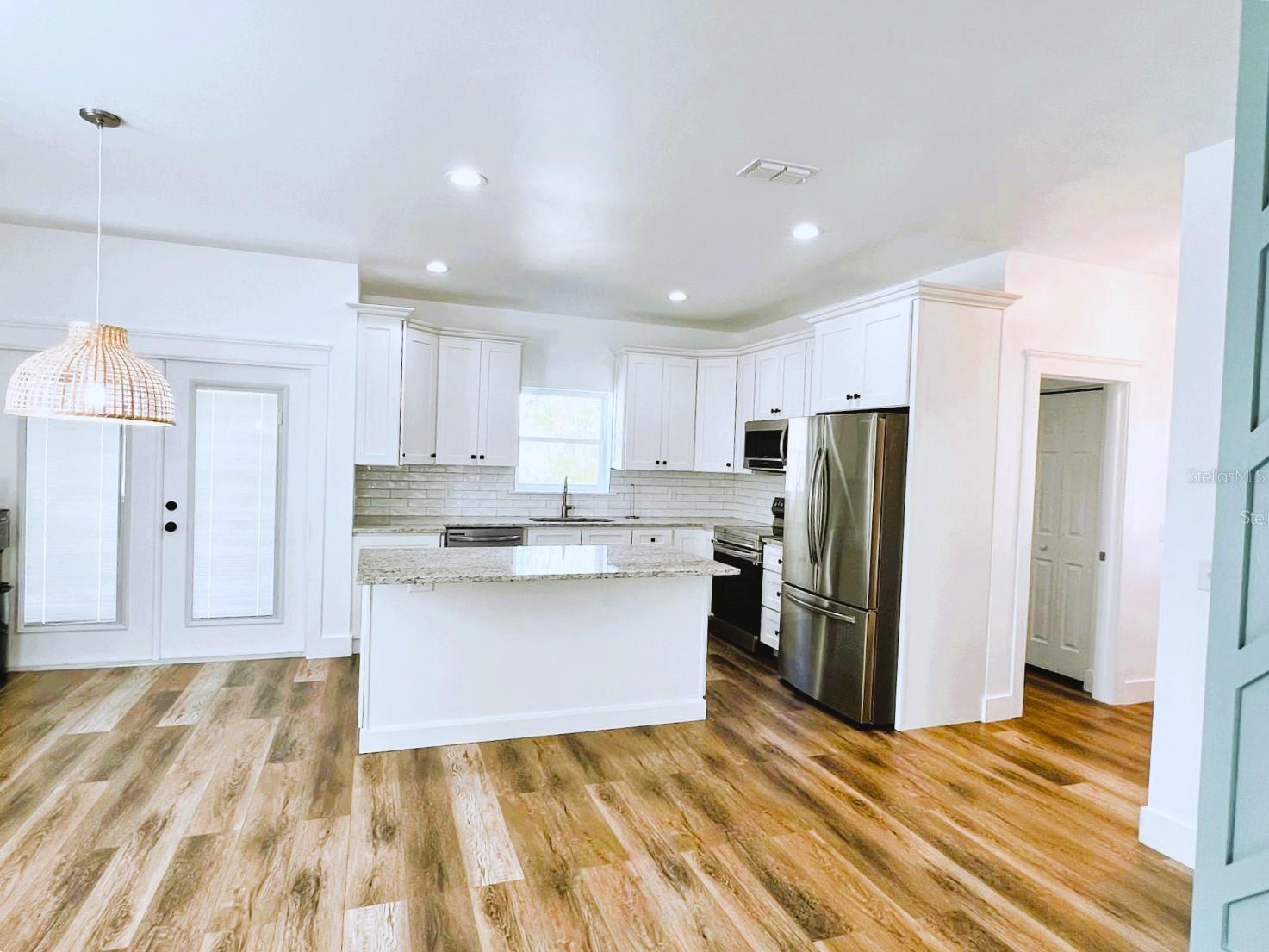 Image 5 of 31 For 22229 Carson Drive