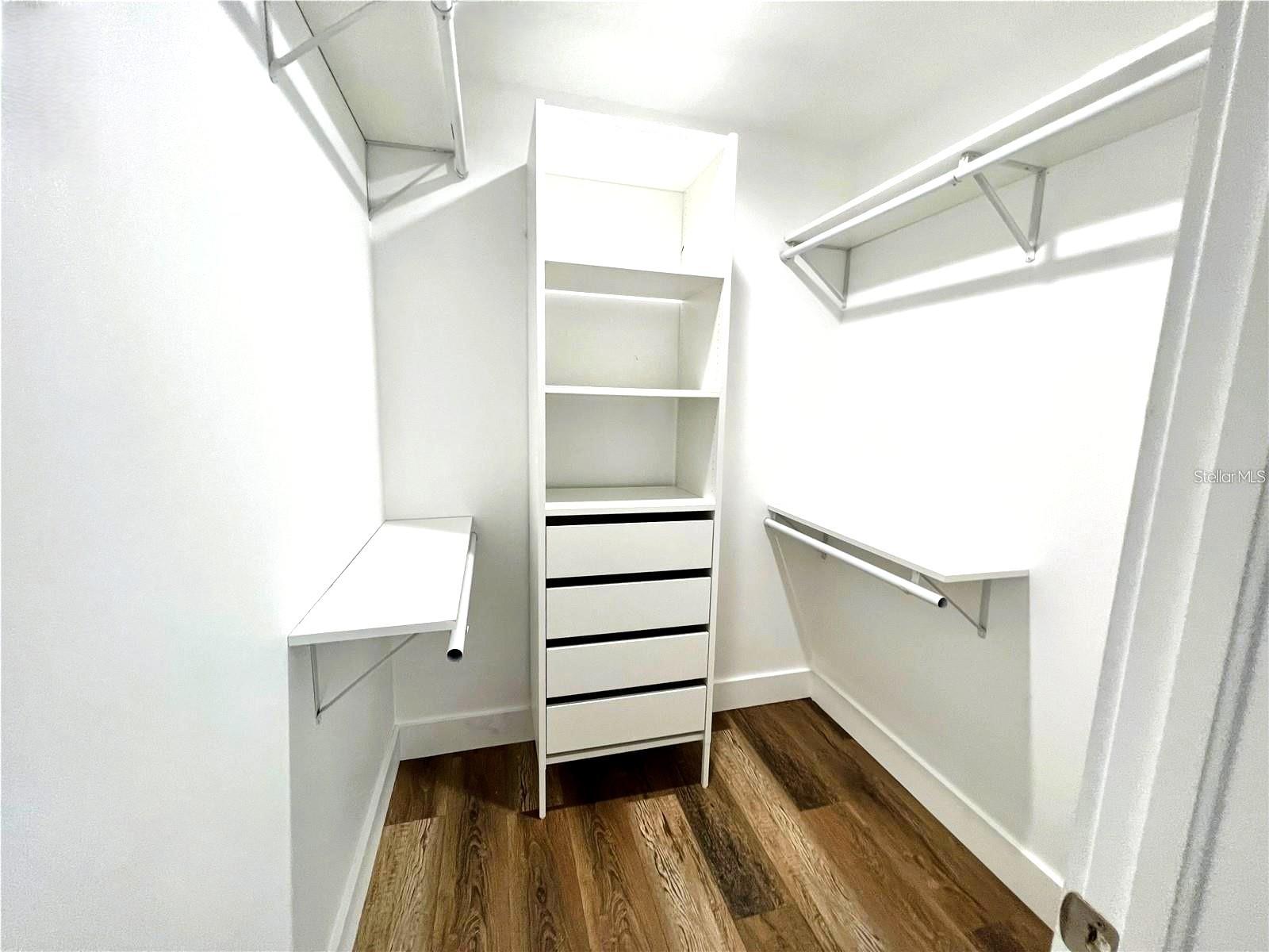 Image 7 of 31 For 22229 Carson Drive