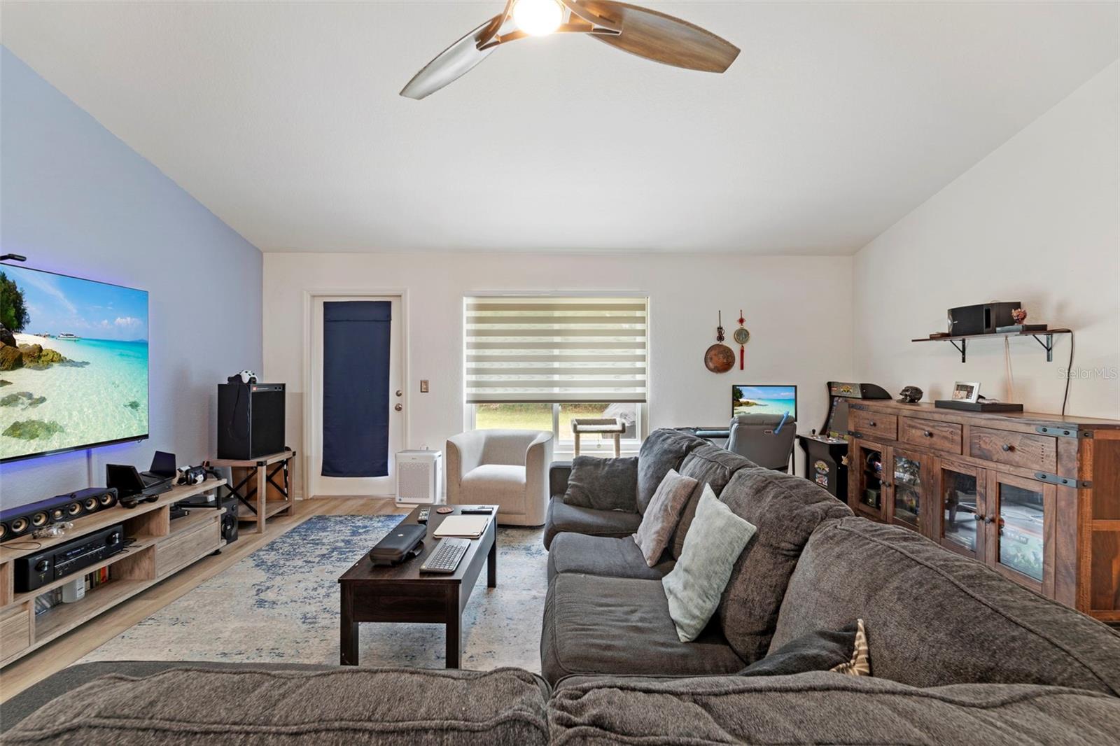 Image 23 of 29 For 199 Linder Drive