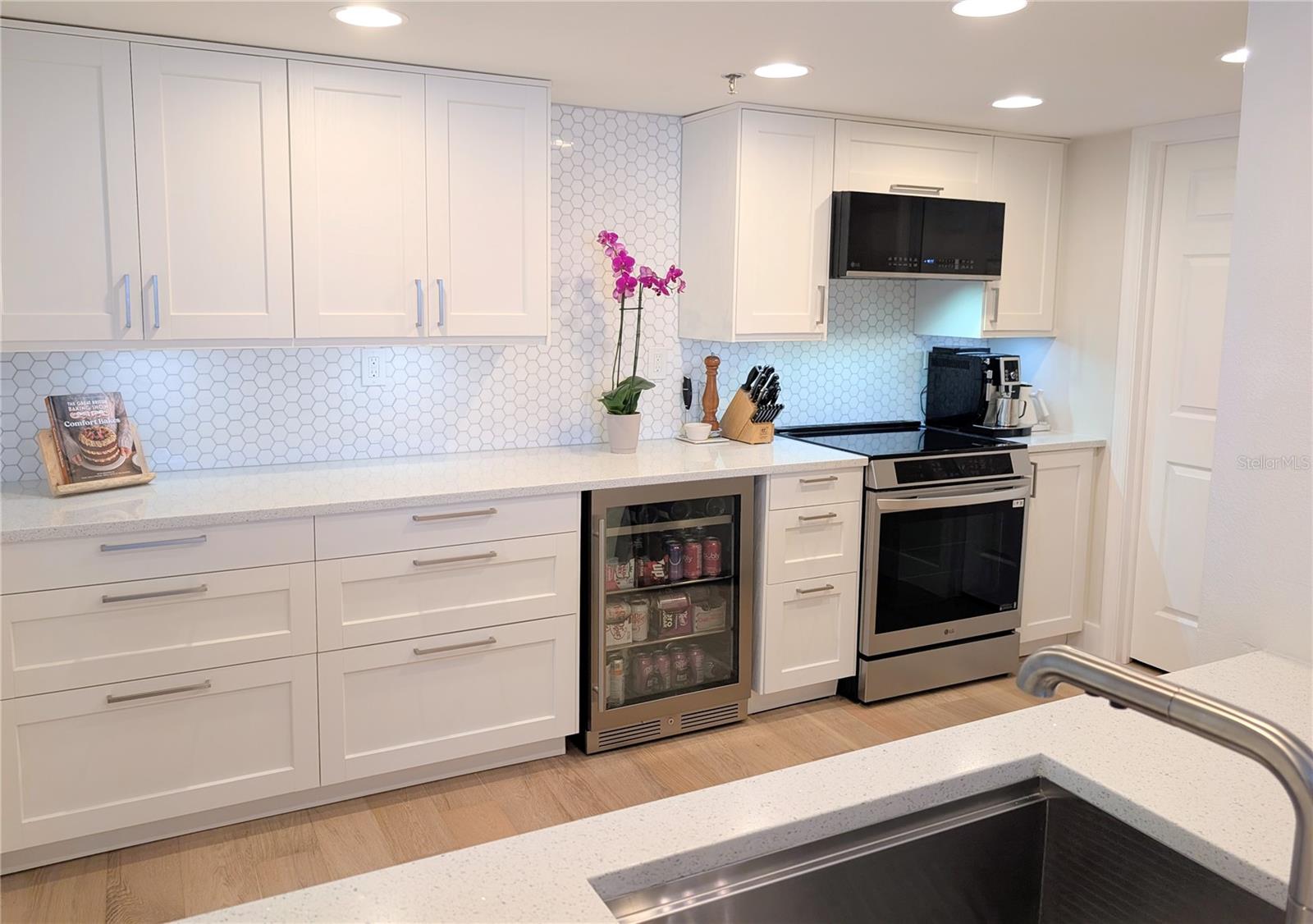 Image 11 of 66 For 6322 Palma Del Mar Boulevard S 705