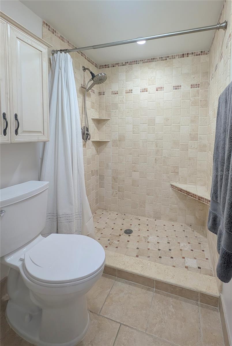 Image 31 of 66 For 6322 Palma Del Mar Boulevard S 705