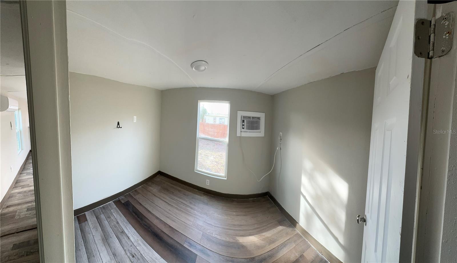 Image 14 of 16 For 16083 Naples Street