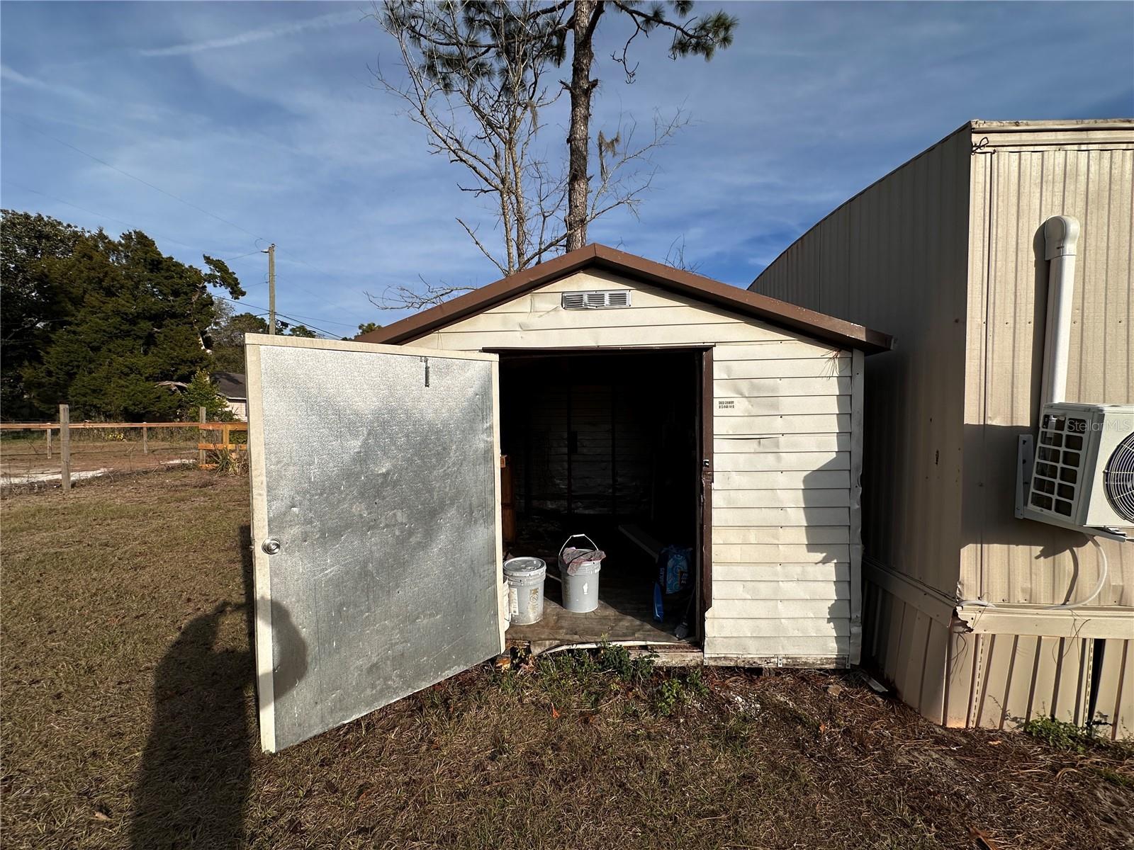 Image 9 of 16 For 16083 Naples Street