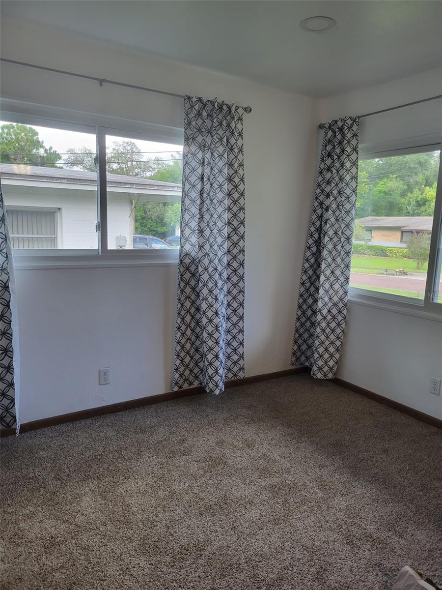 Image 8 of 10 For 550 Pent Street