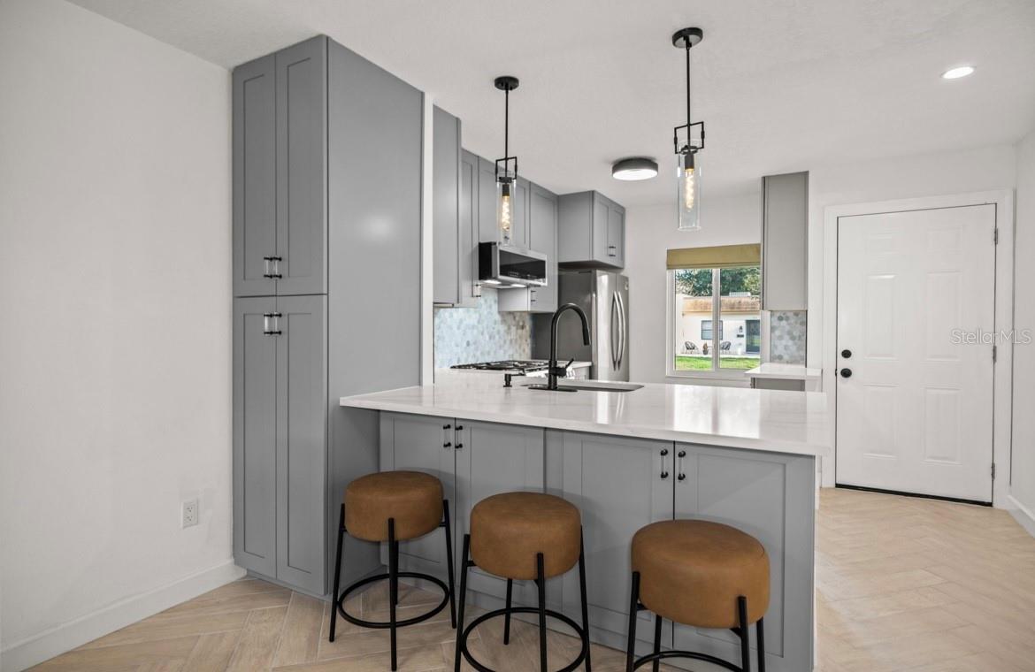 Image 6 of 19 For 1280 Mission Circle