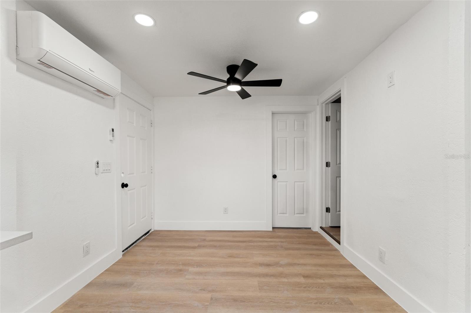 Image 20 of 24 For 8719 Ola Avenue