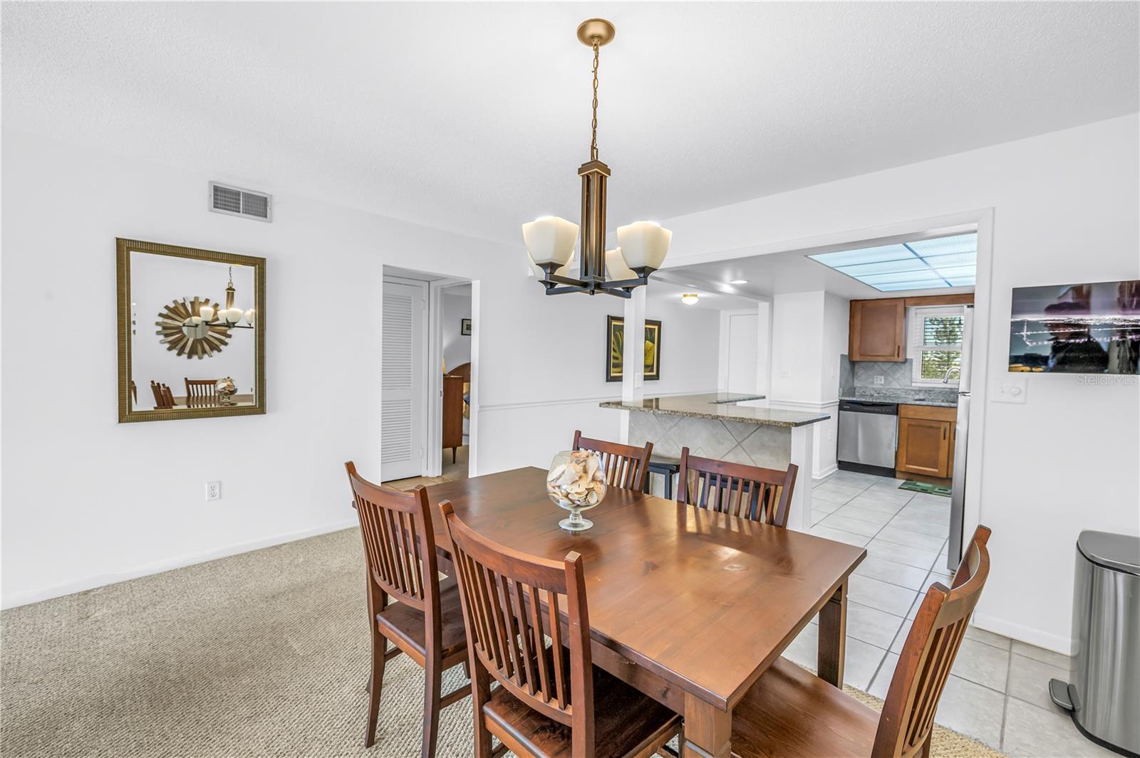 Image 12 of 38 For 5575 Gulf Boulevard 335