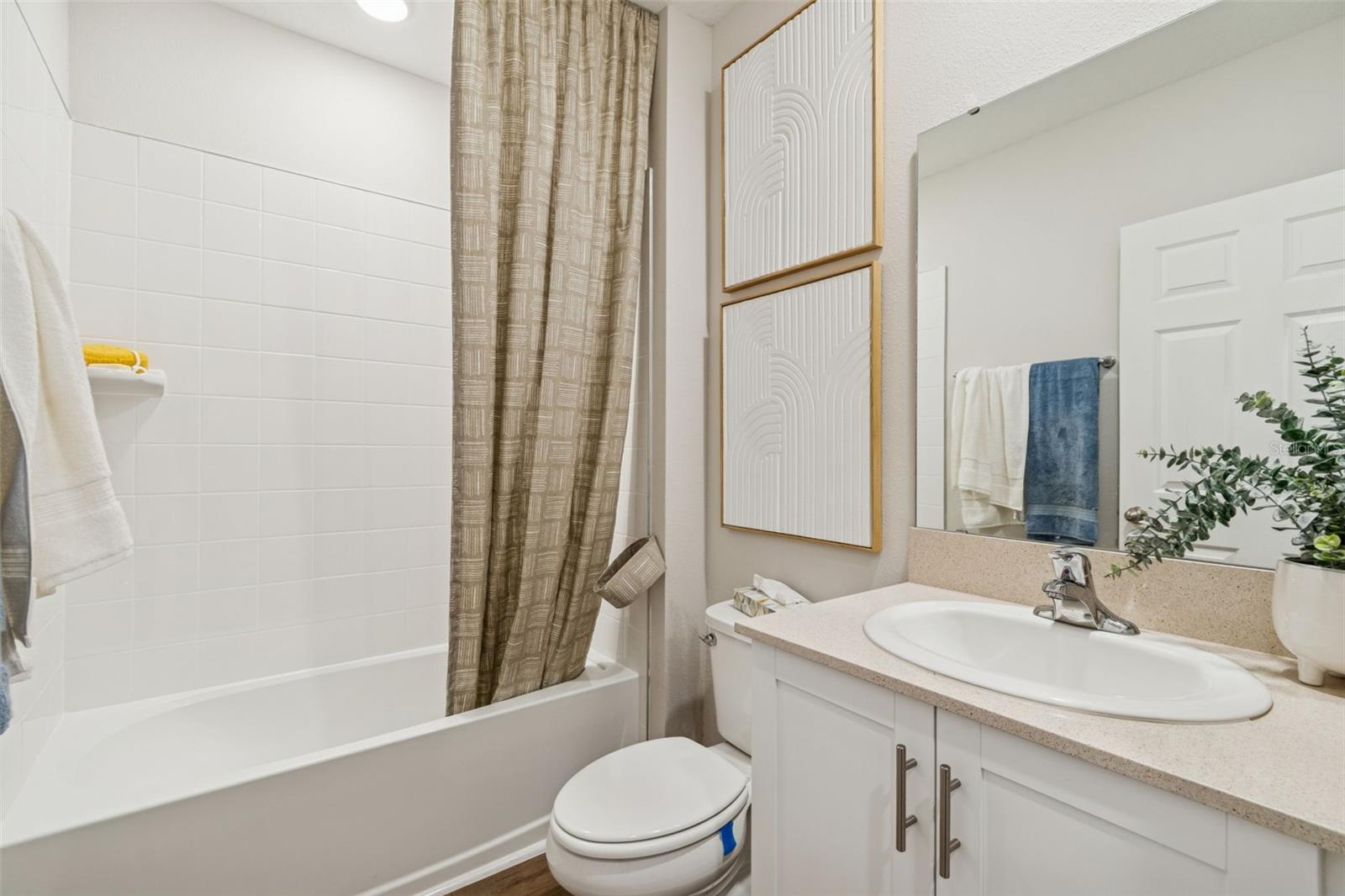 Image 24 of 78 For 601 Ambleside Drive