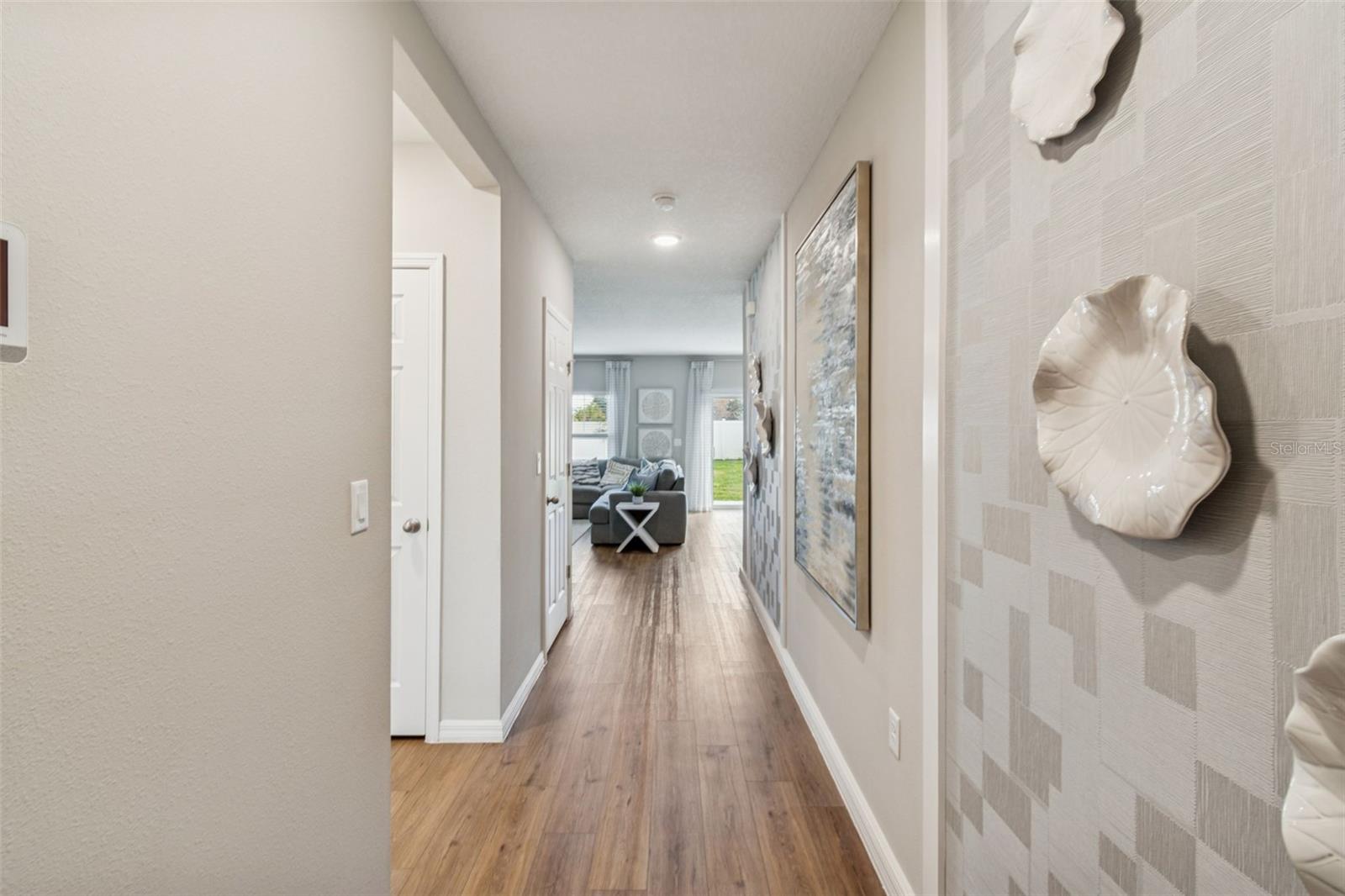 Image 26 of 78 For 601 Ambleside Drive