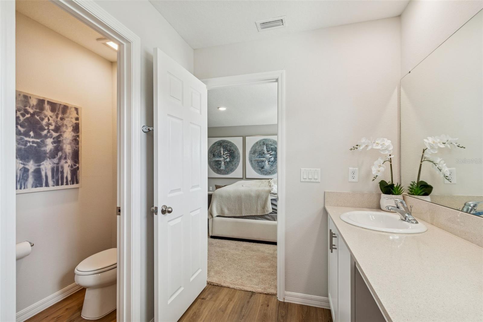 Image 43 of 78 For 601 Ambleside Drive