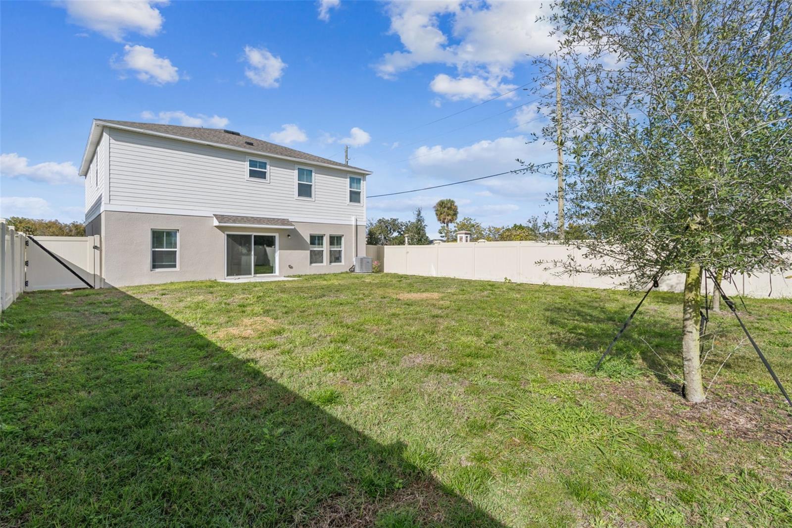 Image 49 of 78 For 601 Ambleside Drive