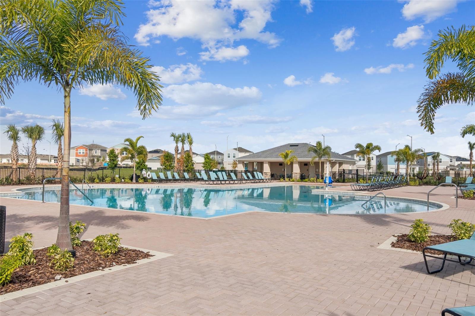 Image 56 of 78 For 601 Ambleside Drive