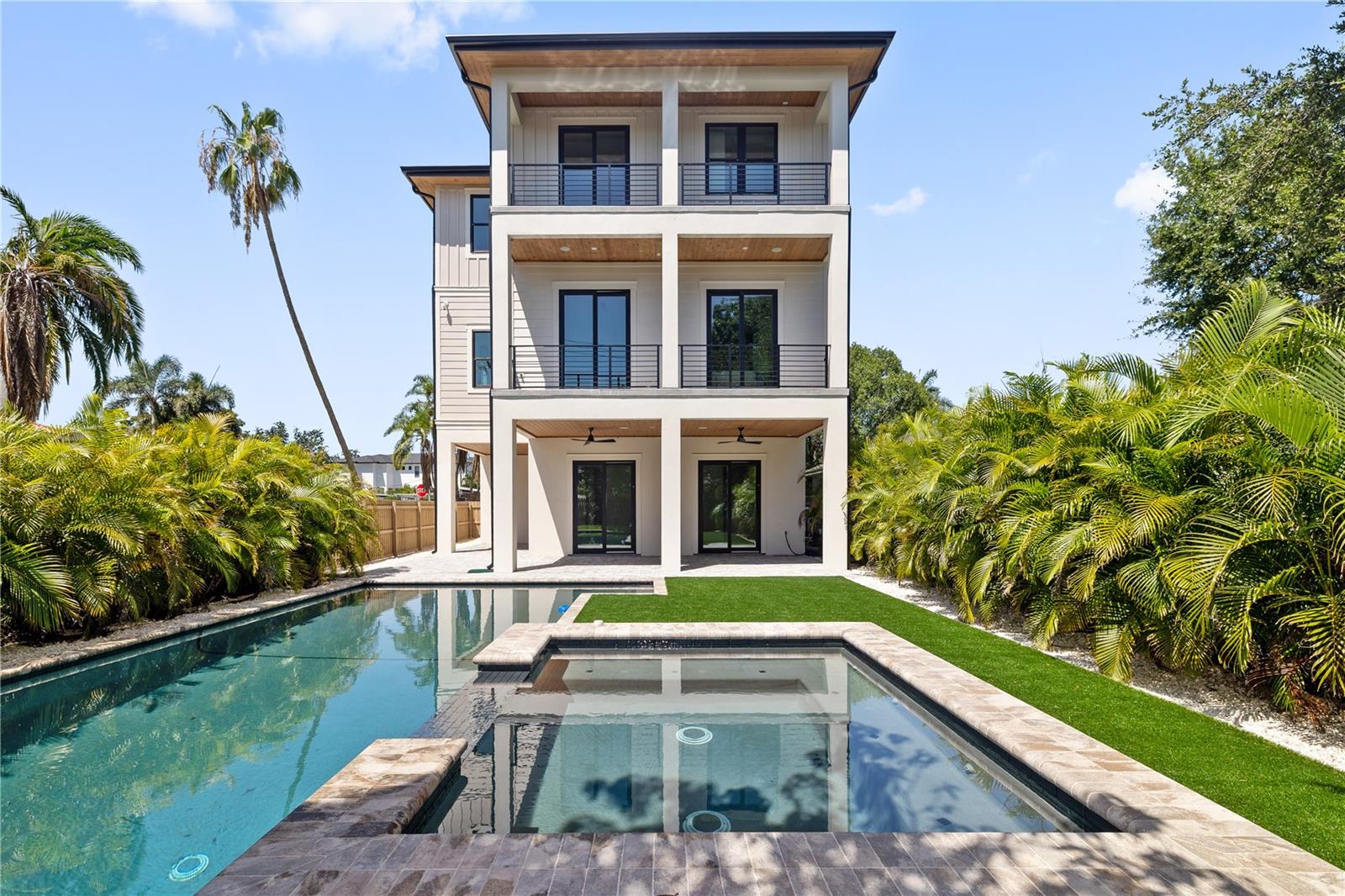 Image 2 of 52 For 531 Danube Avenue