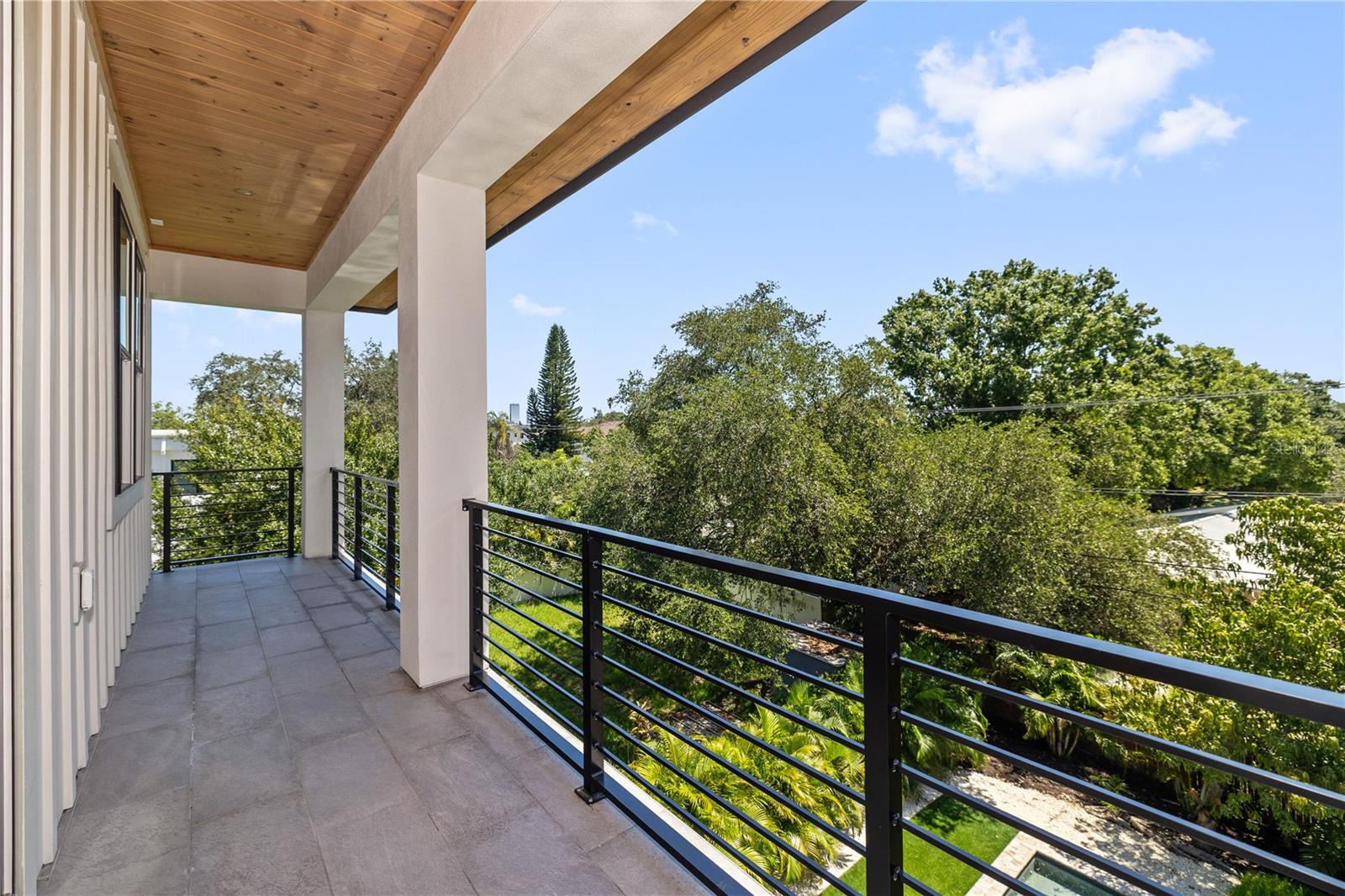 Image 24 of 52 For 531 Danube Avenue