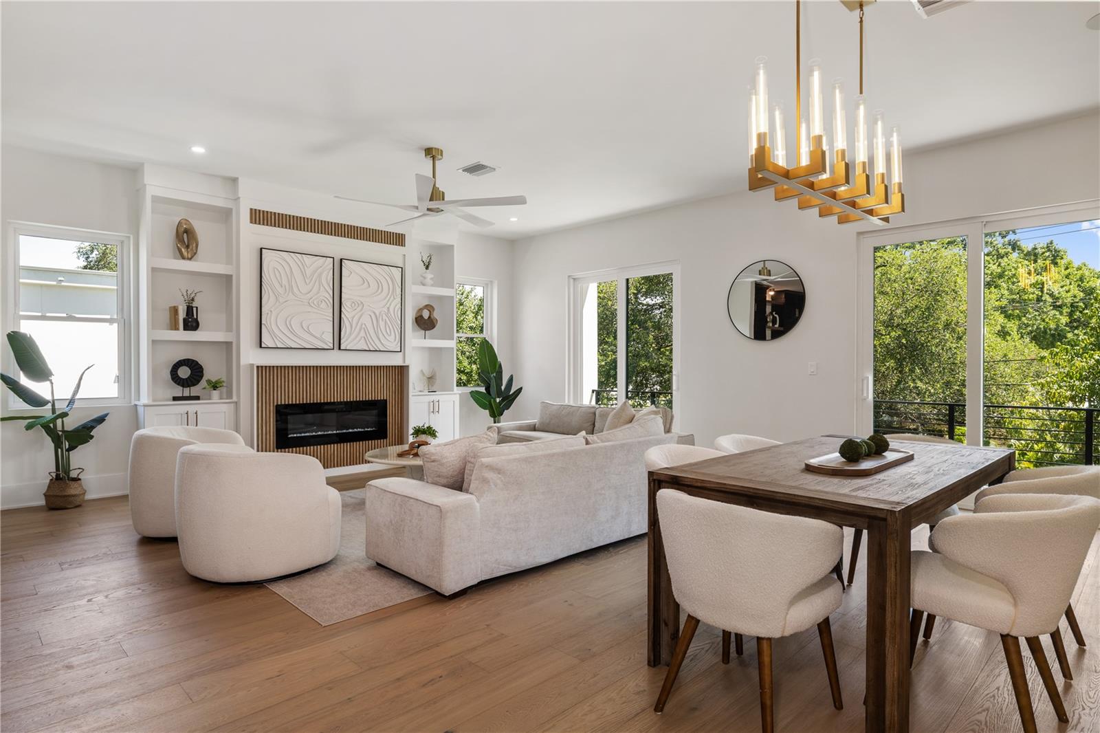 Image 3 of 52 For 531 Danube Avenue