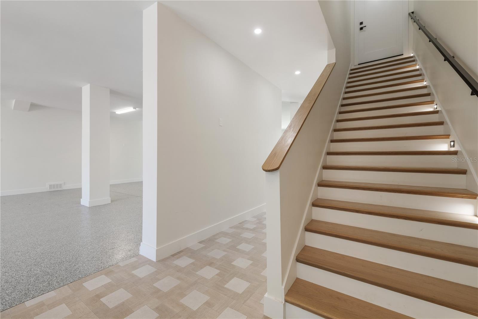 Image 45 of 52 For 531 Danube Avenue