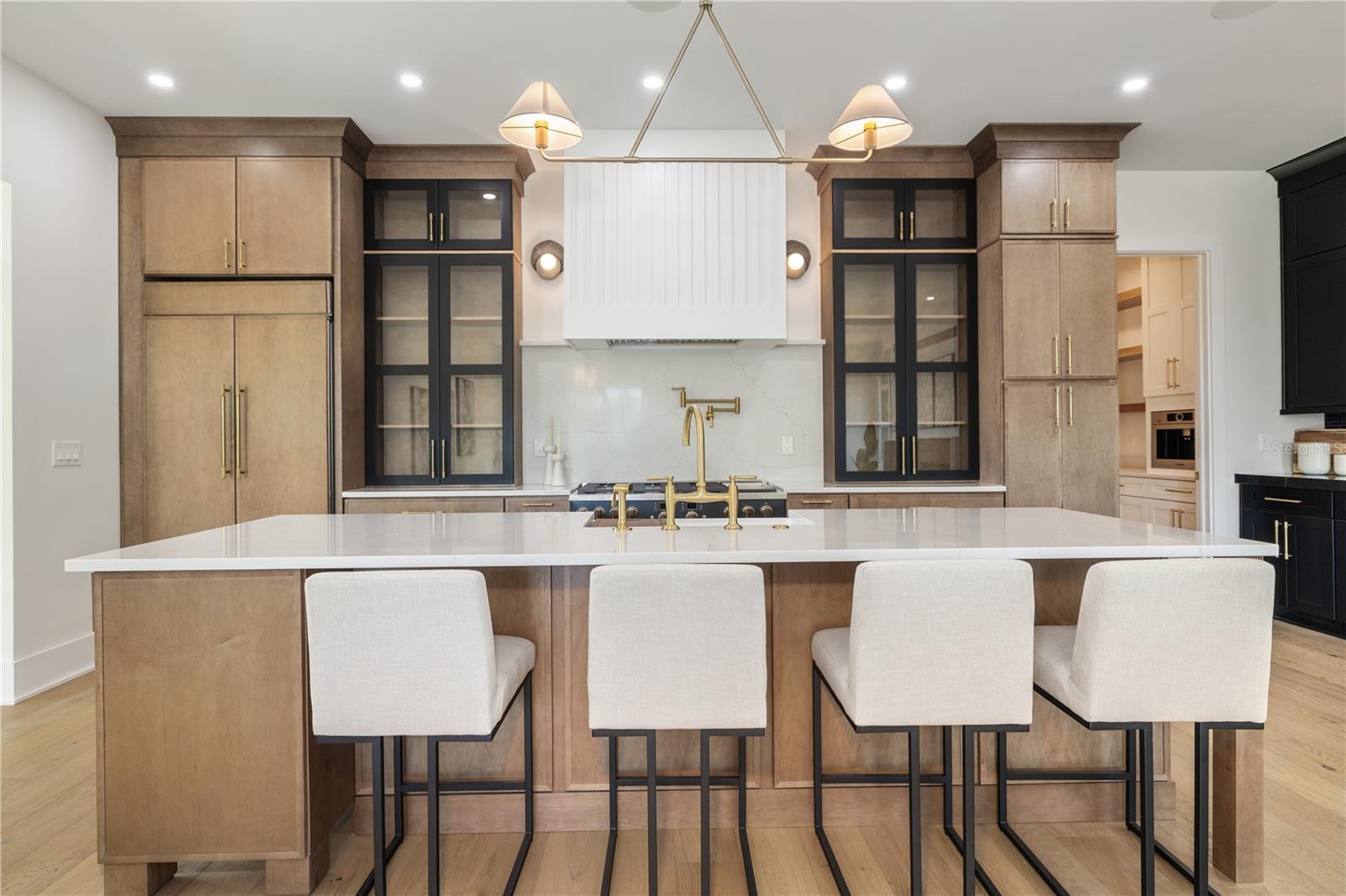 Image 8 of 52 For 531 Danube Avenue