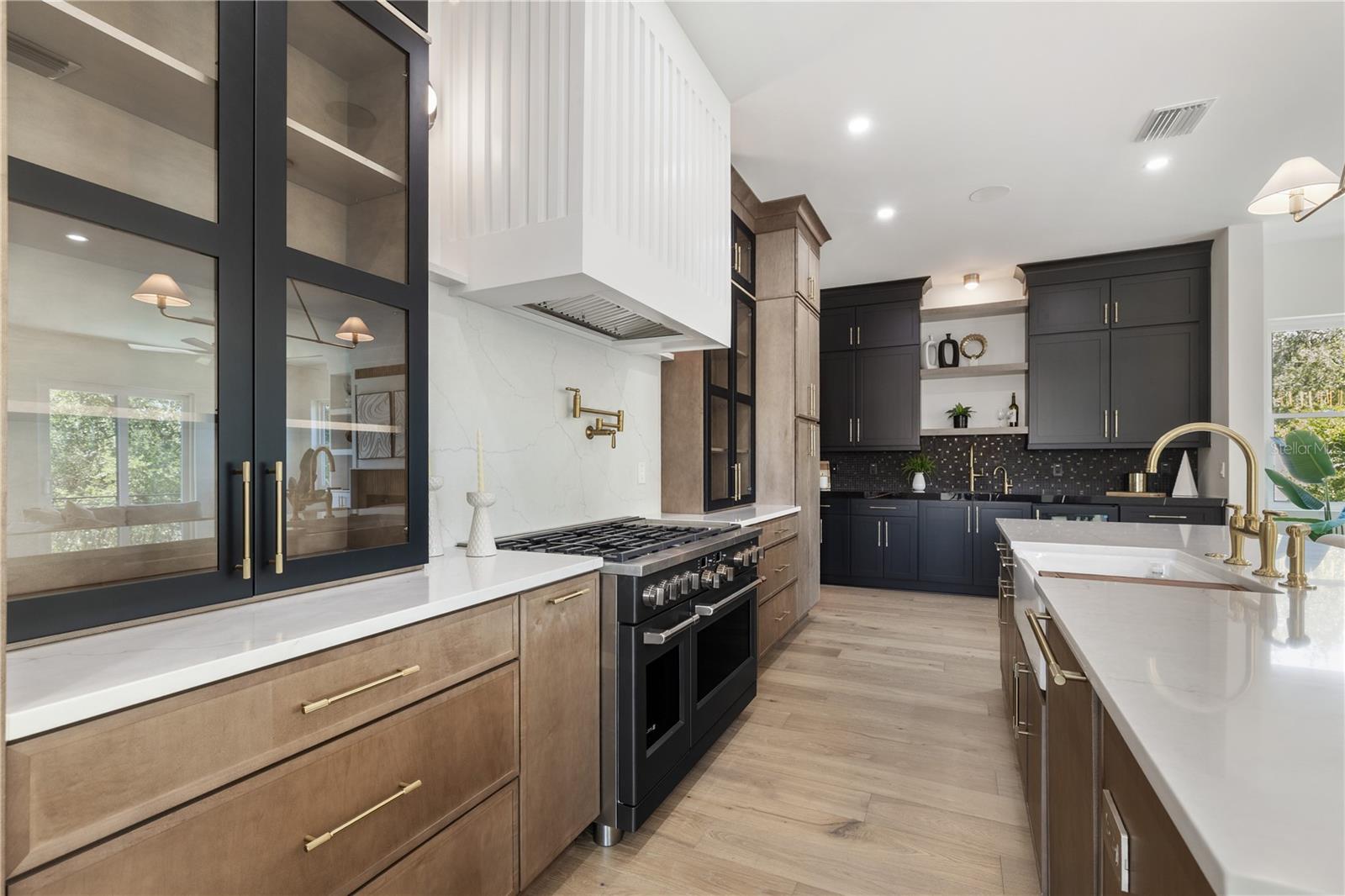 Image 9 of 52 For 531 Danube Avenue