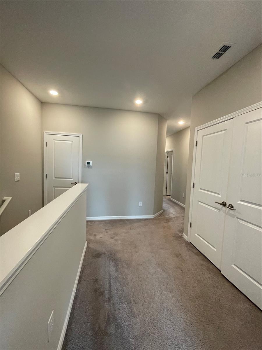 Image 7 of 32 For 31864 Blue Passing Loop