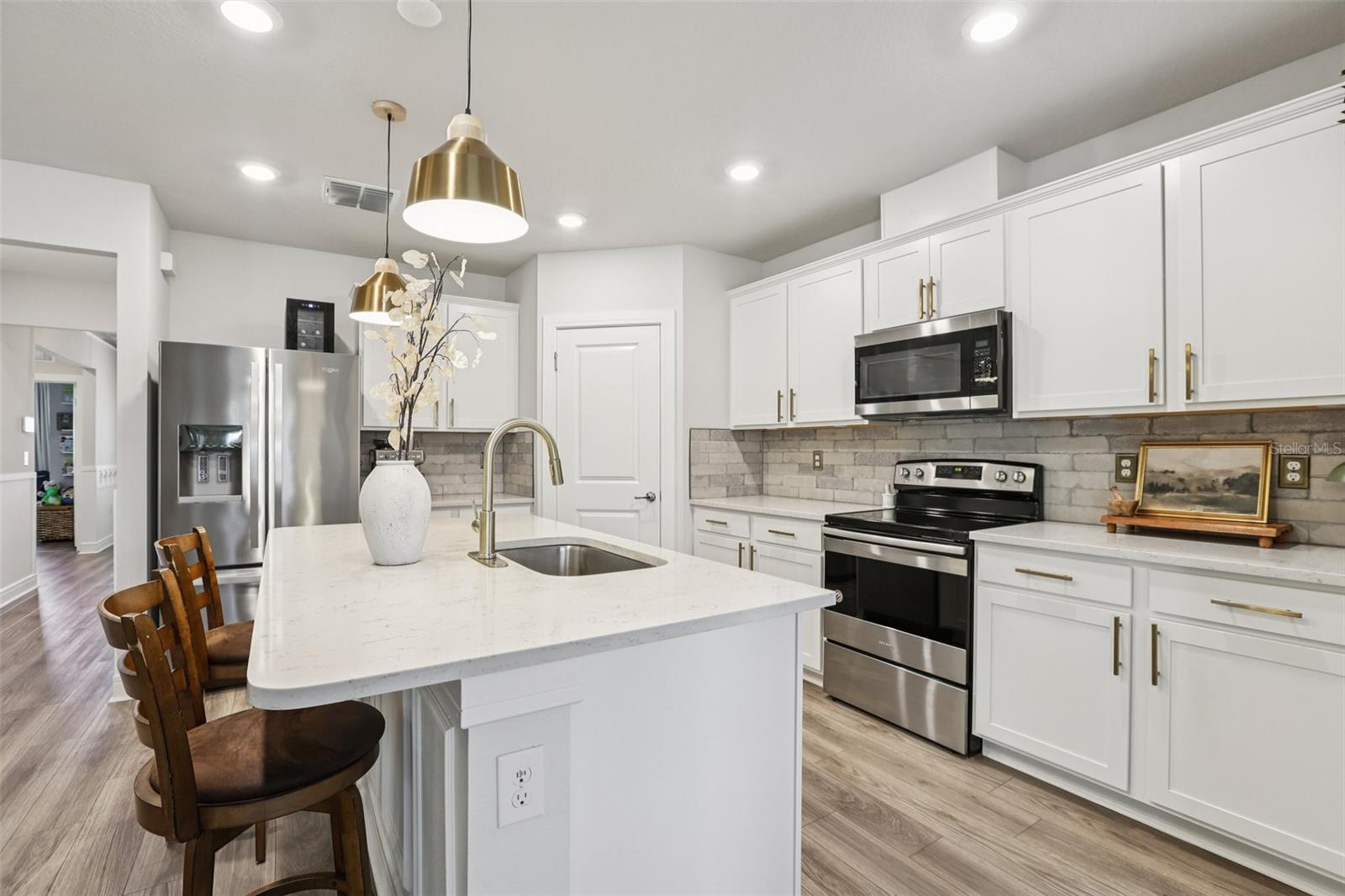 Image 20 of 52 For 6182 Dutton Drive