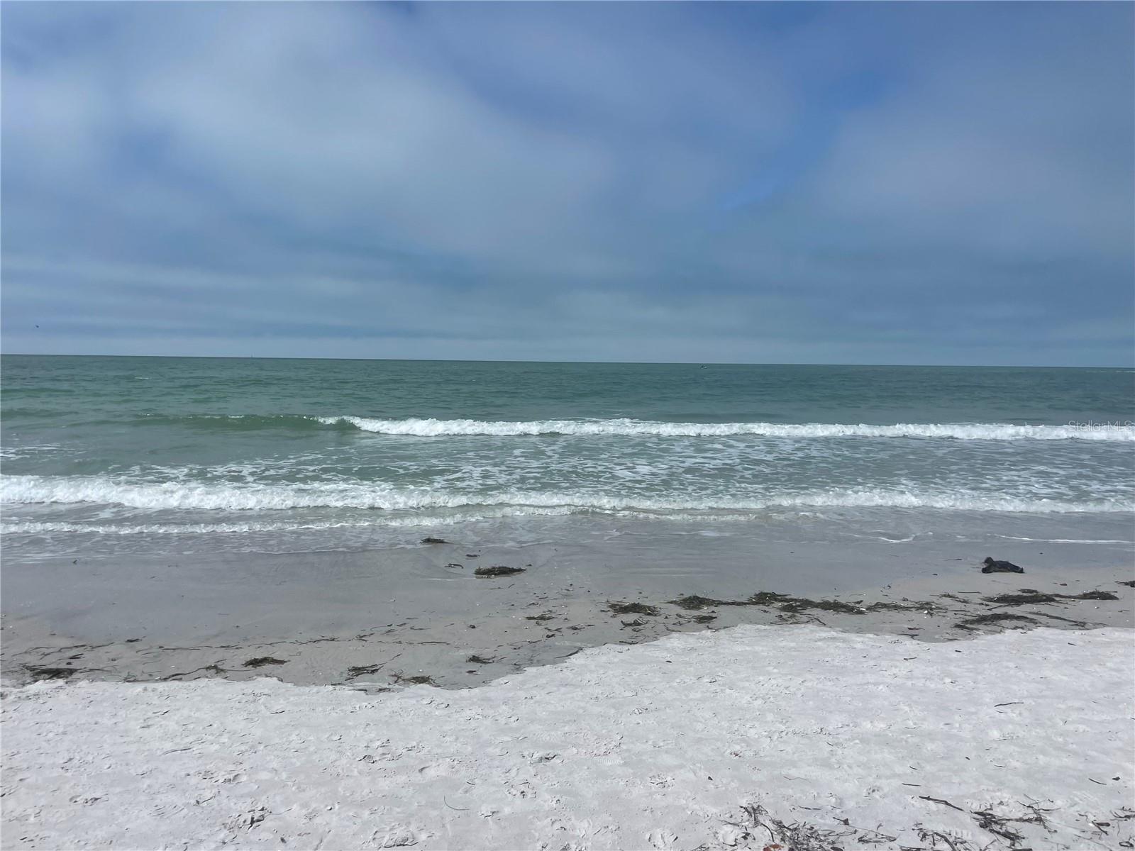 Image 11 of 23 For 7910 Sun Island Drive S 203