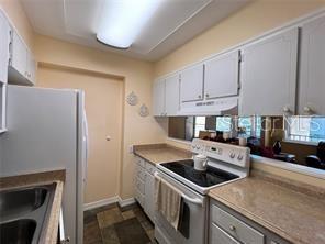 Image 20 of 23 For 7910 Sun Island Drive S 203