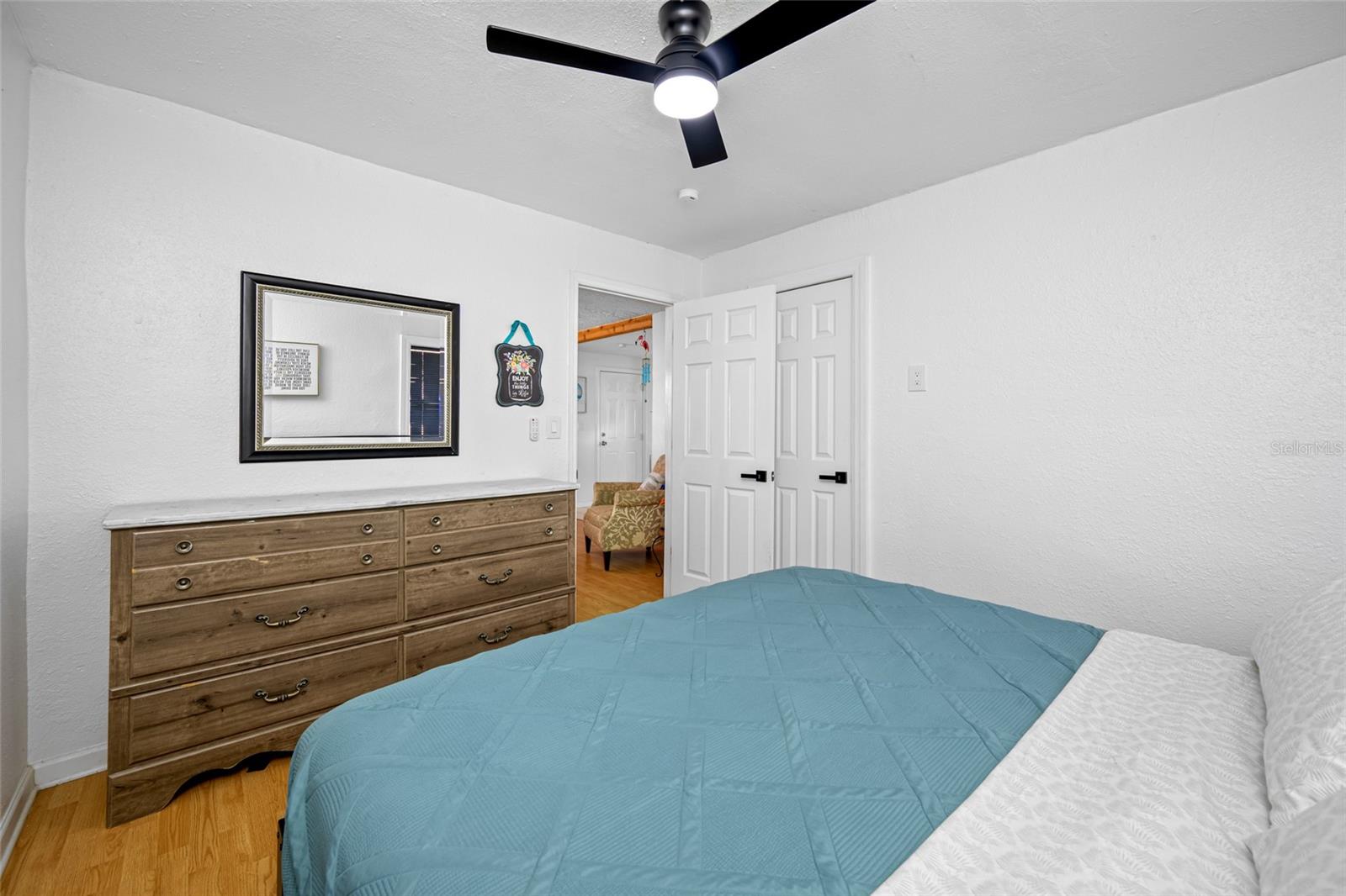 Image 18 of 30 For 1918 Macomber Avenue