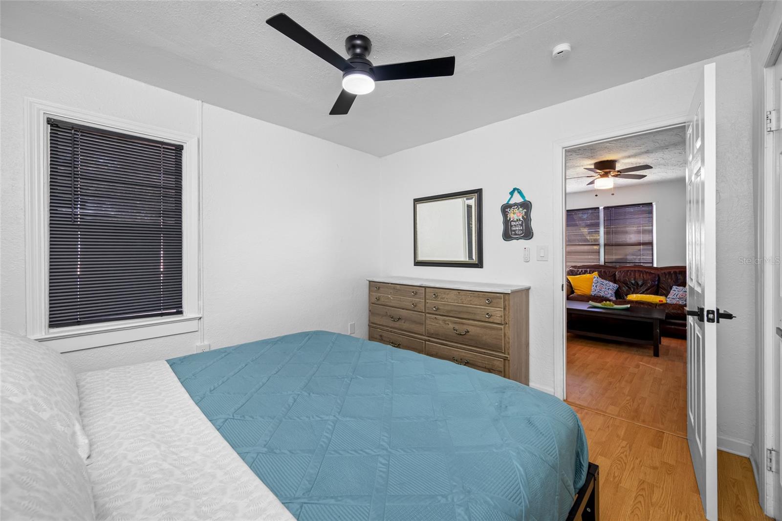 Image 20 of 30 For 1918 Macomber Avenue