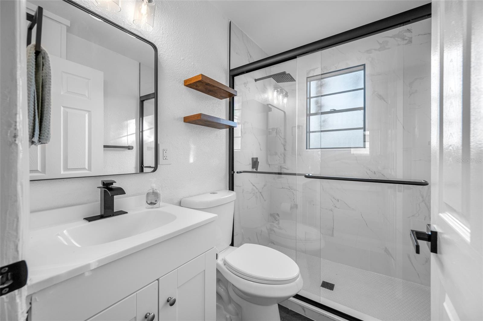 Image 24 of 30 For 1918 Macomber Avenue