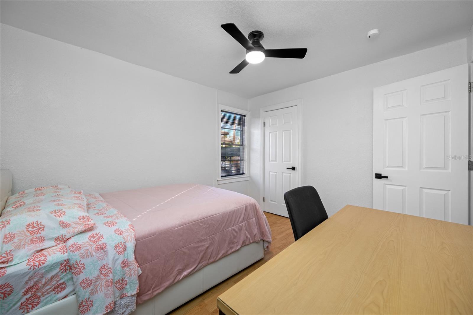 Image 25 of 30 For 1918 Macomber Avenue