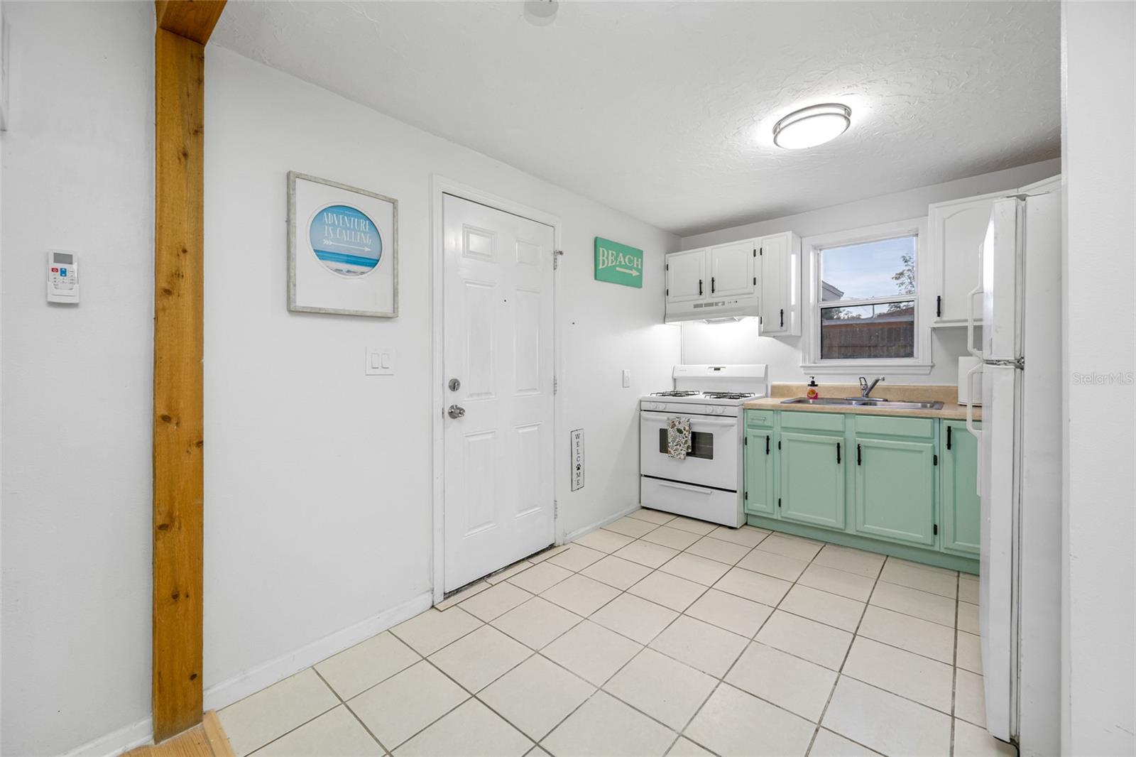 Image 9 of 30 For 1918 Macomber Avenue