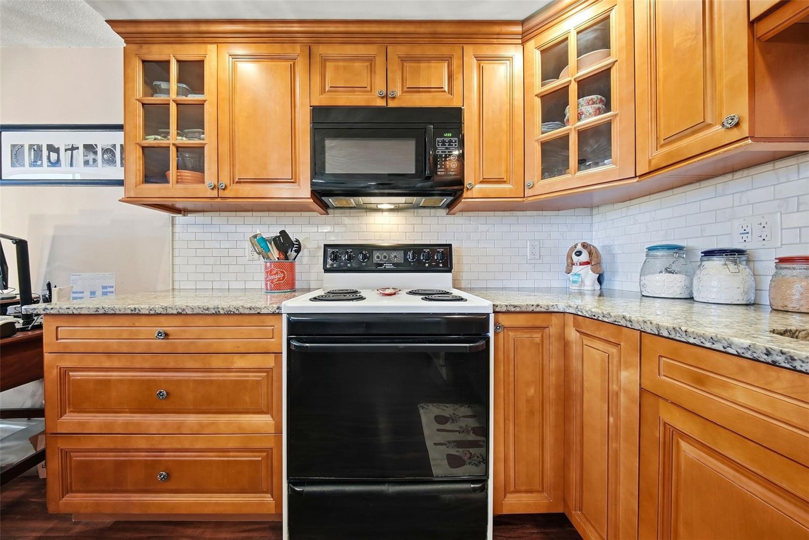 Image 15 of 31 For 2612 Pearce Drive 209