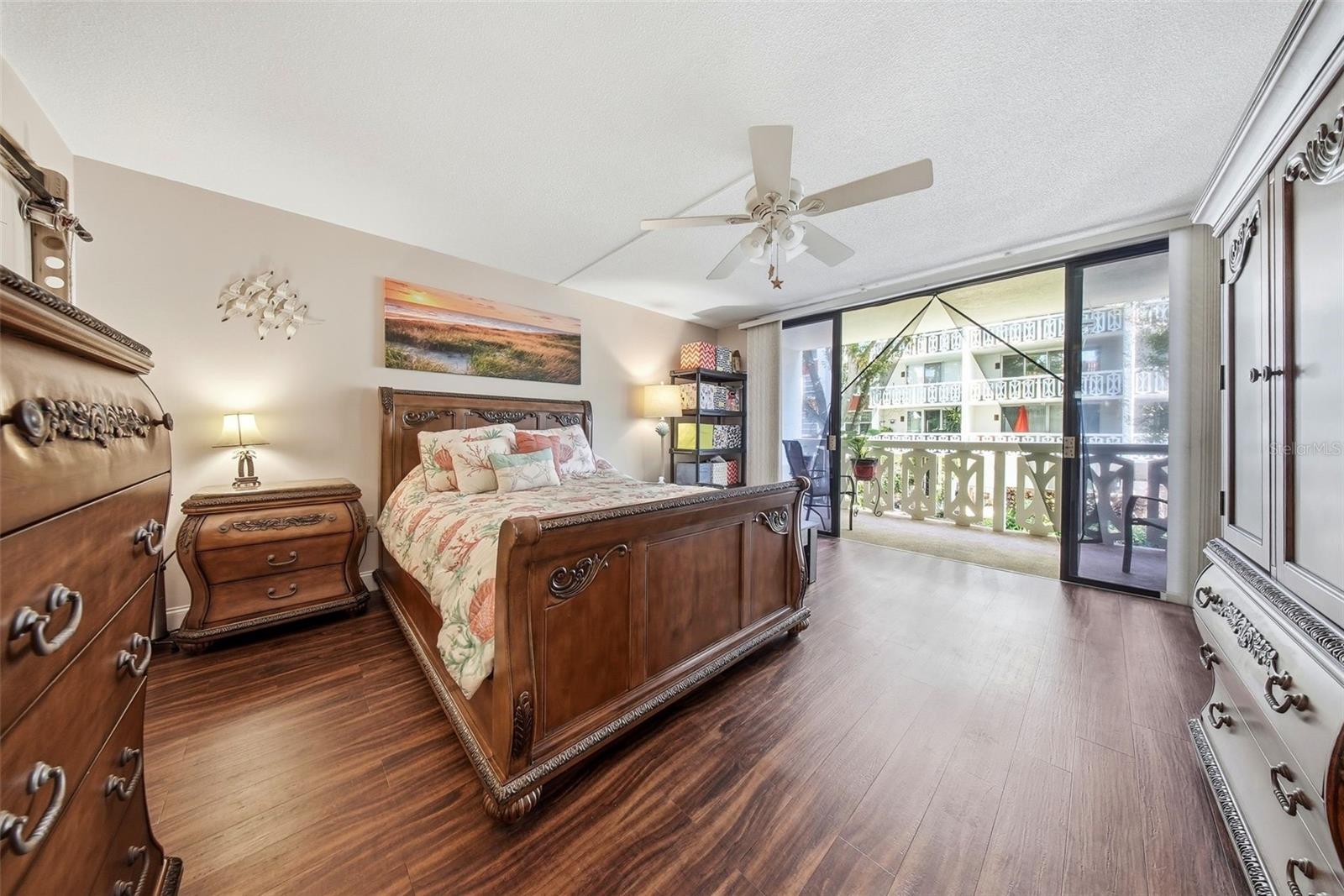 Image 18 of 31 For 2612 Pearce Drive 209