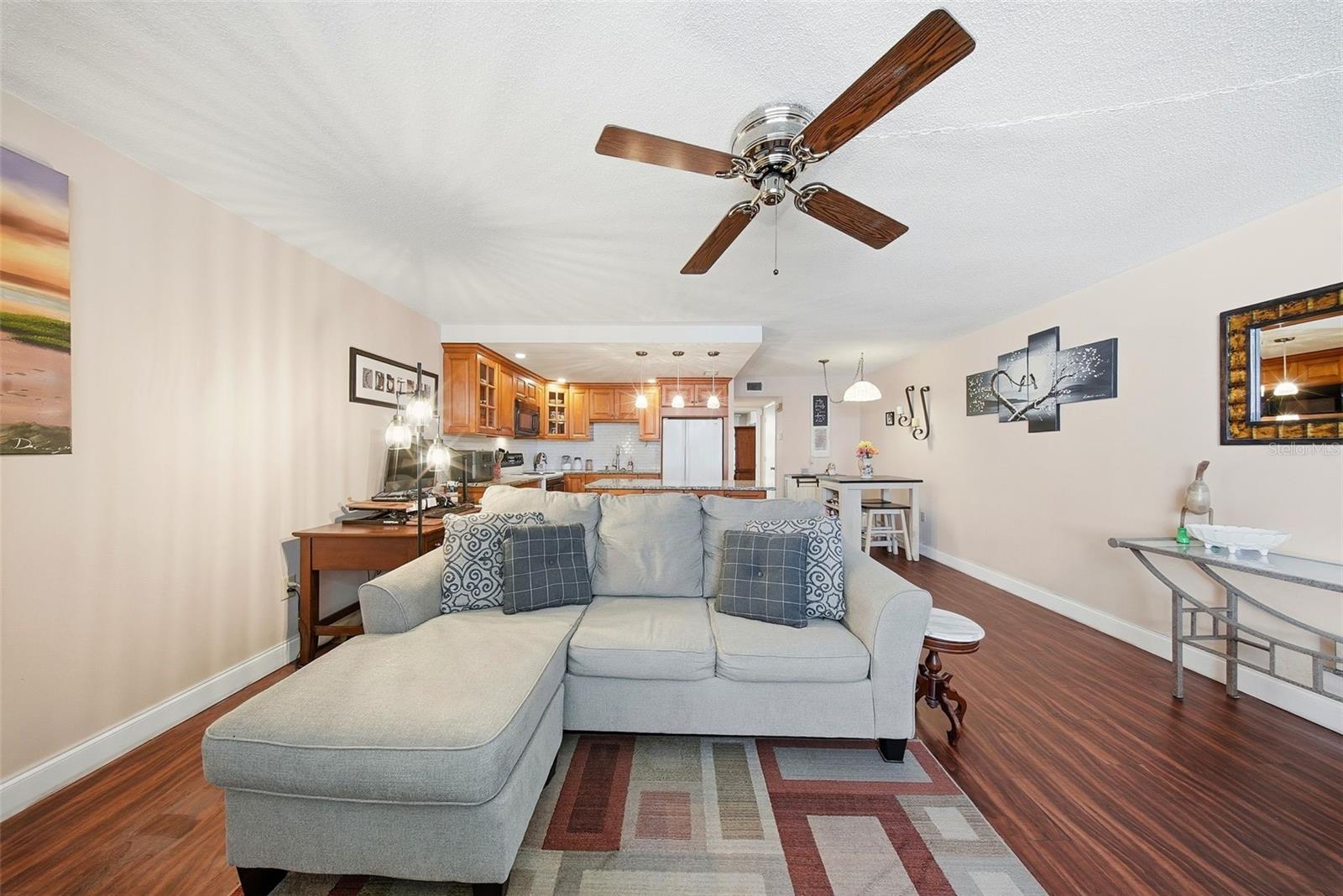 Image 9 of 31 For 2612 Pearce Drive 209