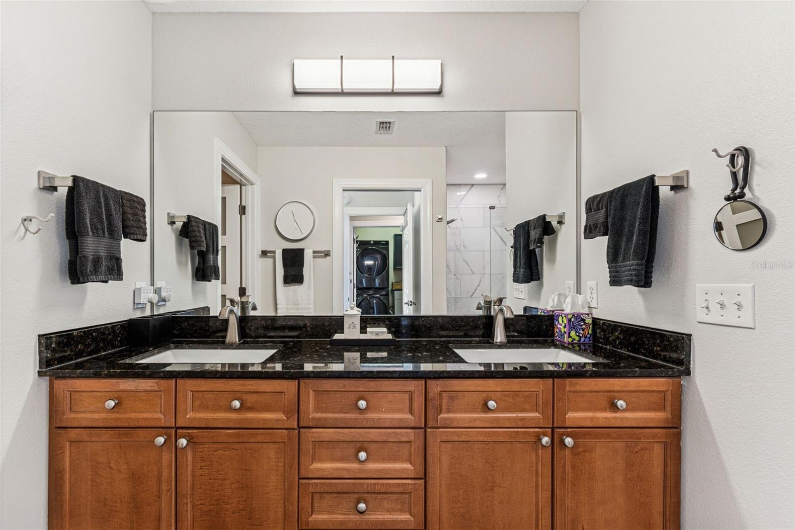 Image 27 of 46 For 255 Valencia Circle