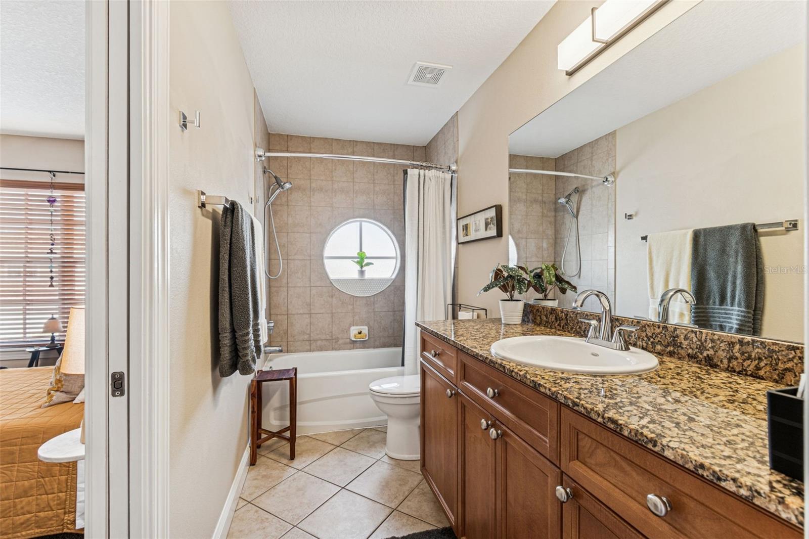 Image 33 of 46 For 255 Valencia Circle