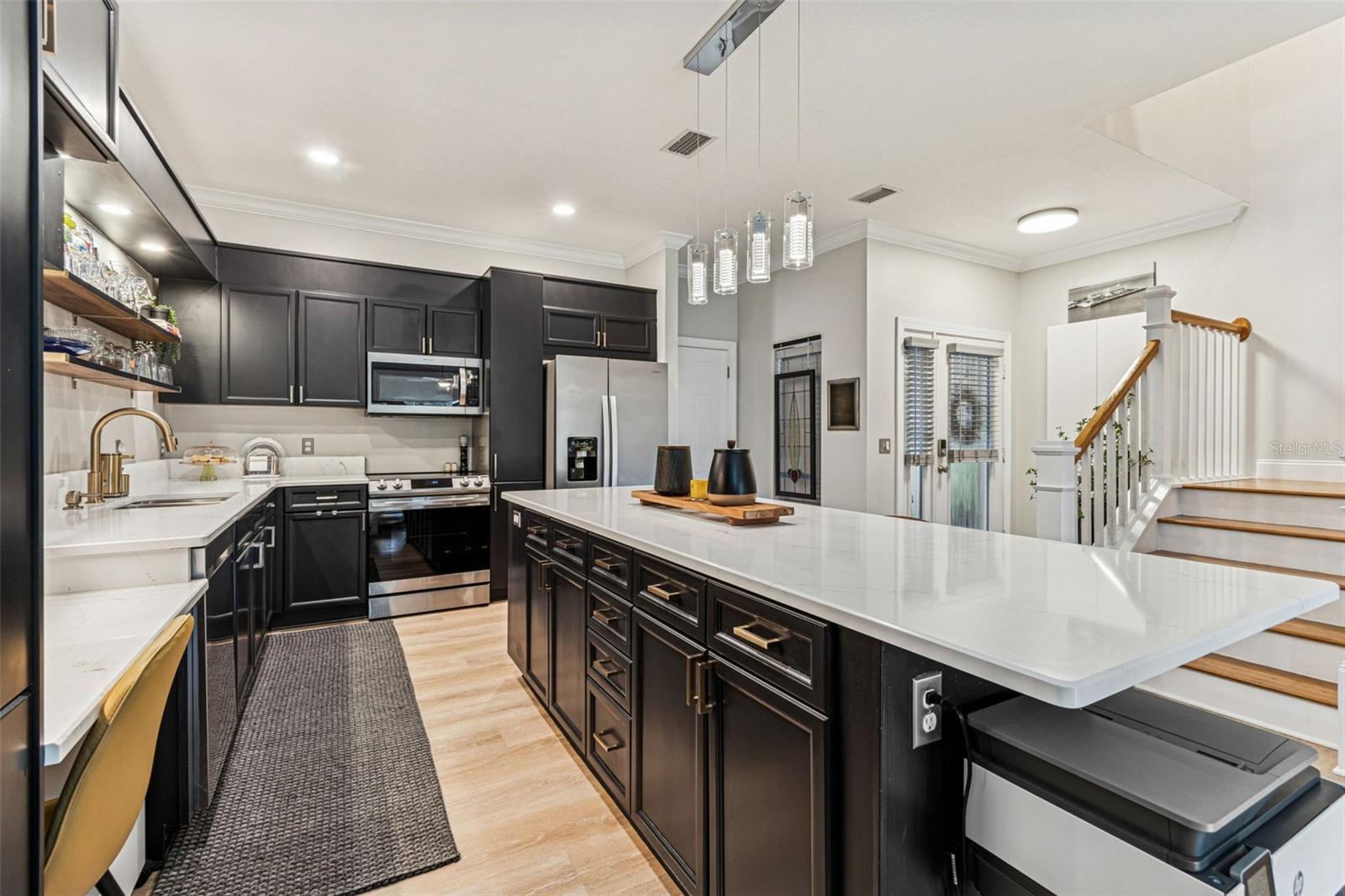 Image 7 of 46 For 255 Valencia Circle