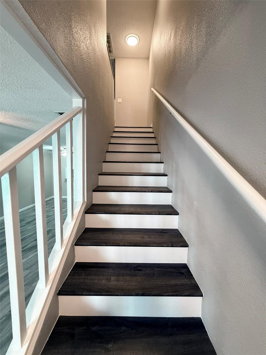 Image 17 of 28 For 7218 Bank Drive 205