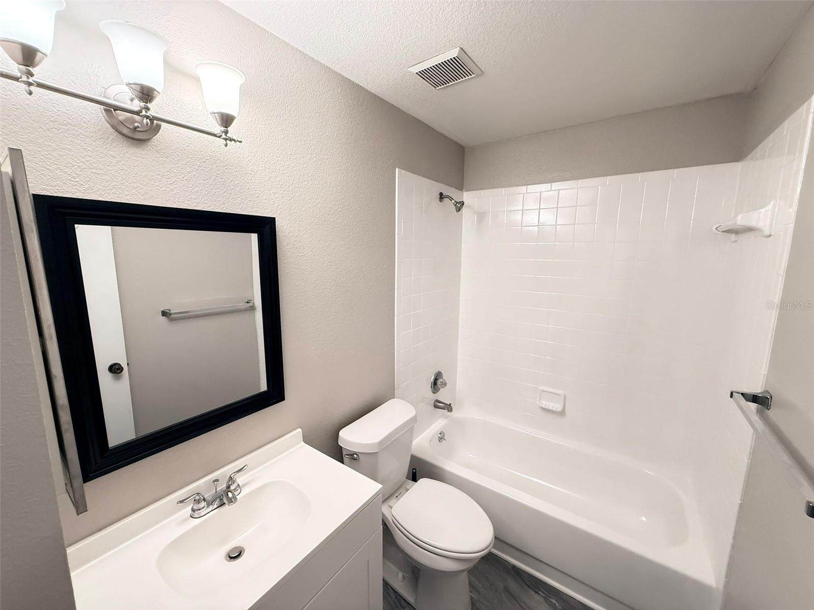 Image 18 of 28 For 7218 Bank Drive 205