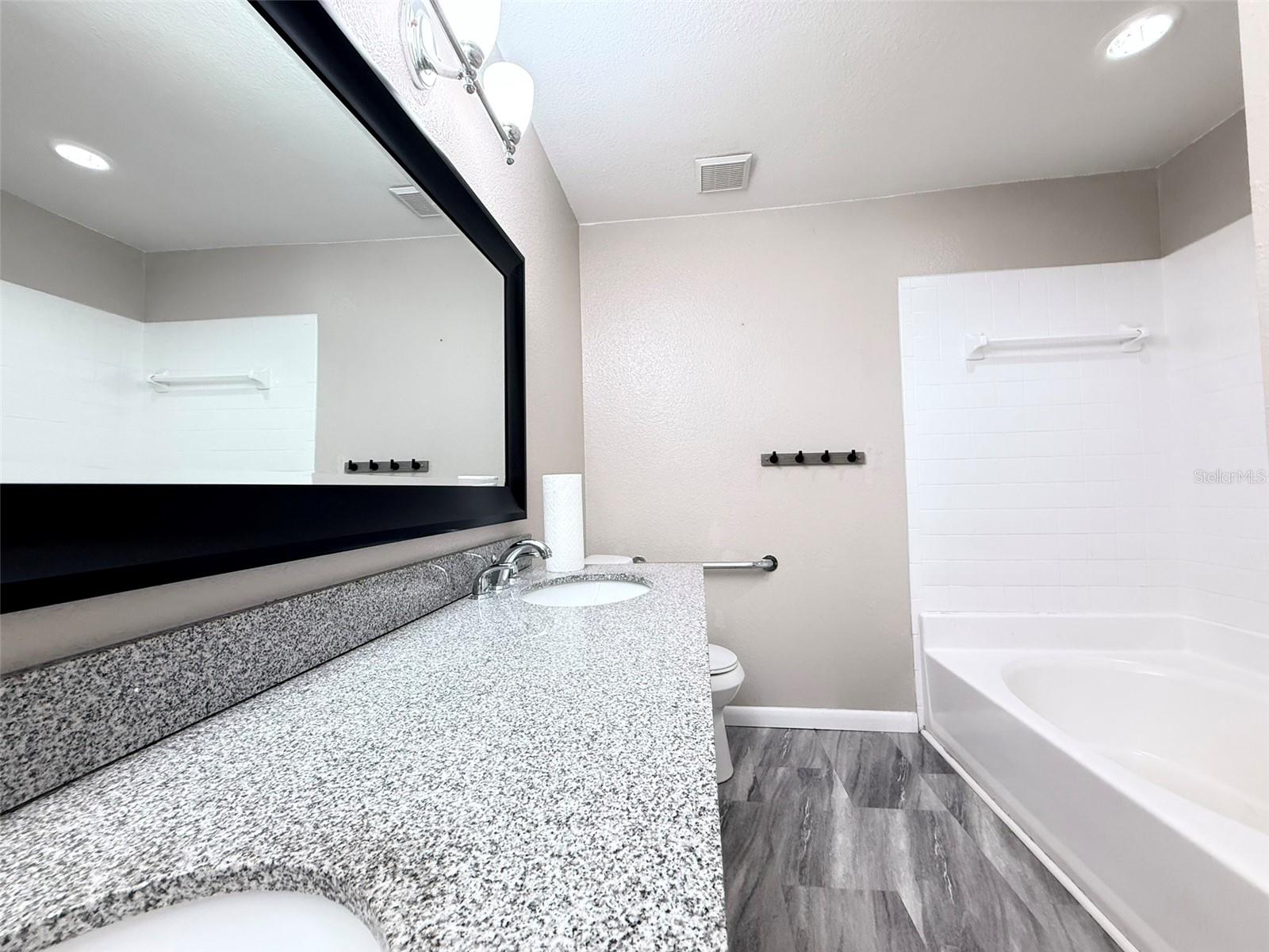 Image 22 of 28 For 7218 Bank Drive 205