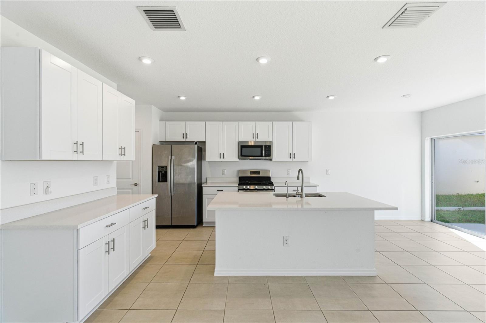 Image 14 of 38 For 5905 Laurelcrest Glen