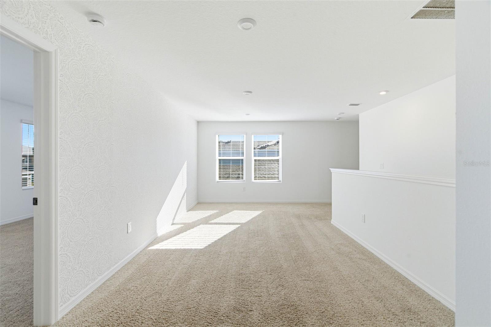 Image 17 of 38 For 5905 Laurelcrest Glen