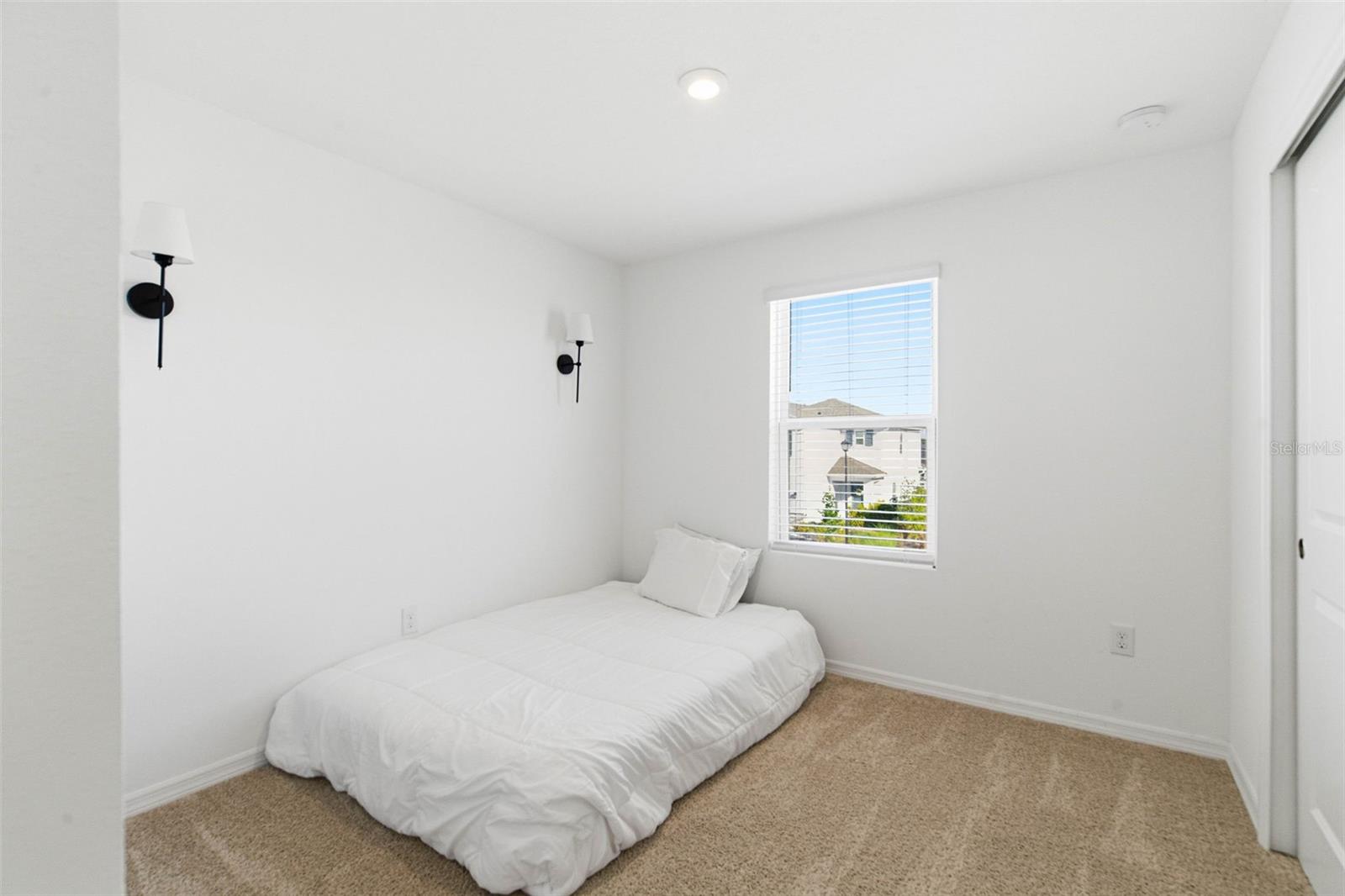 Image 26 of 38 For 5905 Laurelcrest Glen