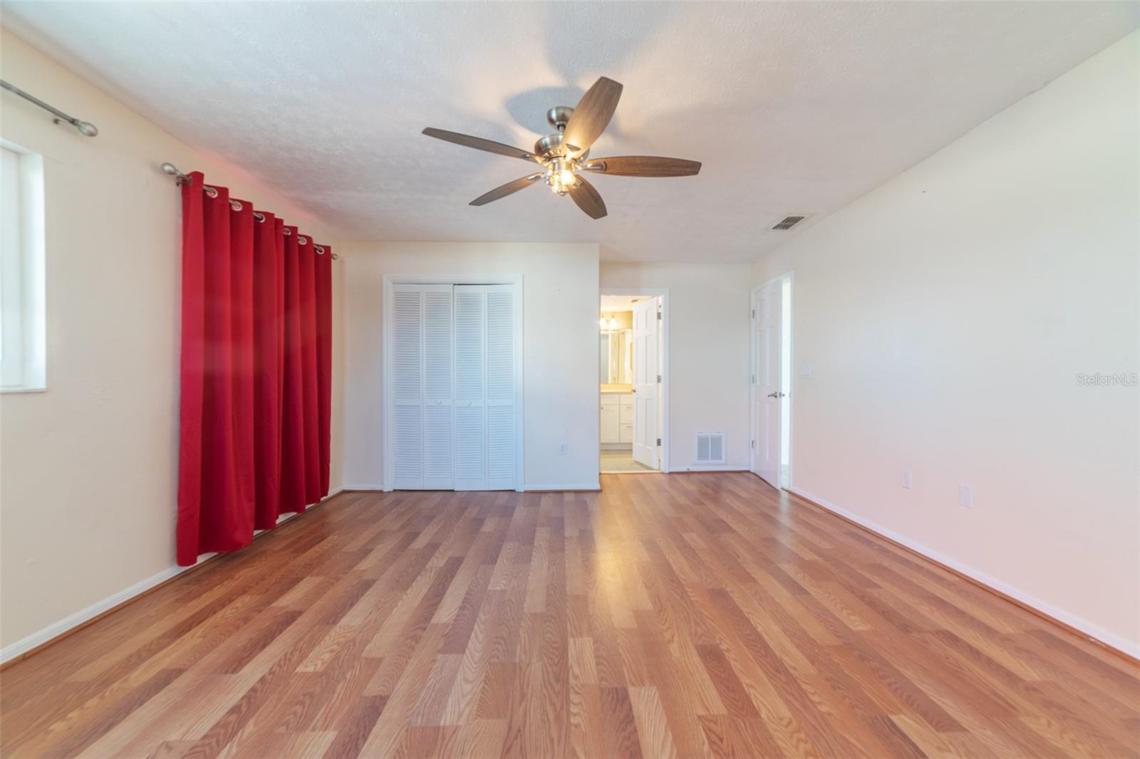 Image 66 of 100 For 5521 Westshore Drive